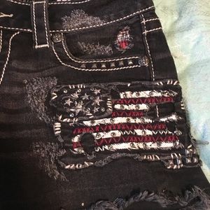 Miss Me unique designed flag shorts sz 27